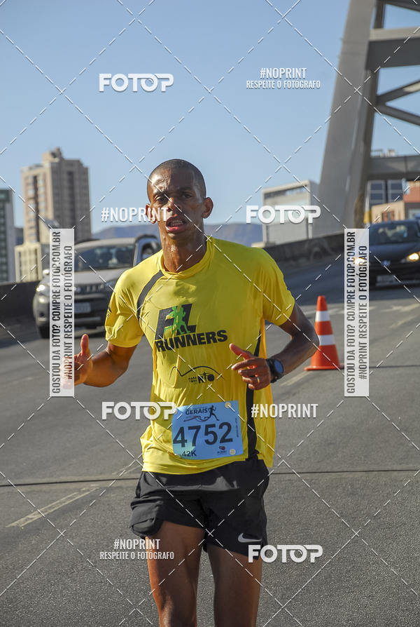 Buy your photos of the eventMaratona e Meia Maratona das Gerais on Fotop