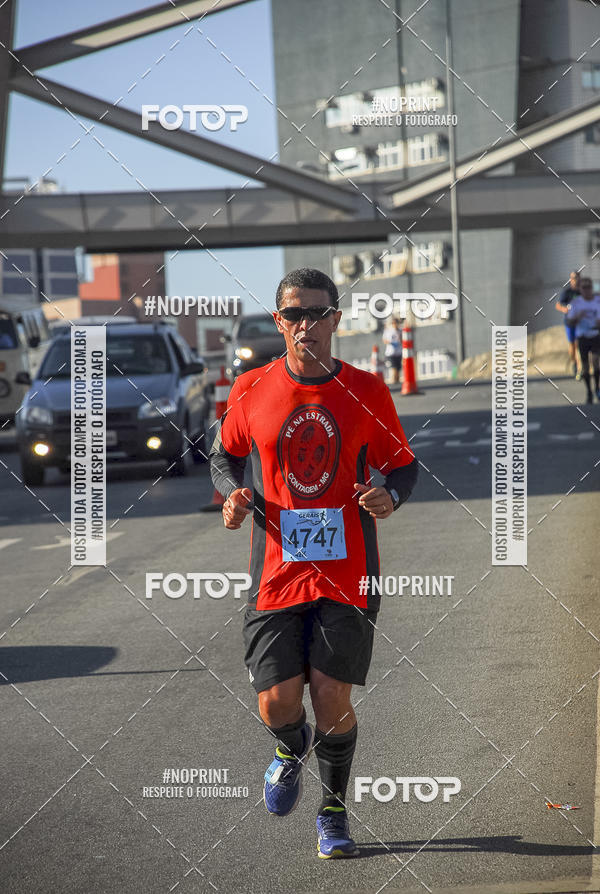 Buy your photos of the eventMaratona e Meia Maratona das Gerais on Fotop