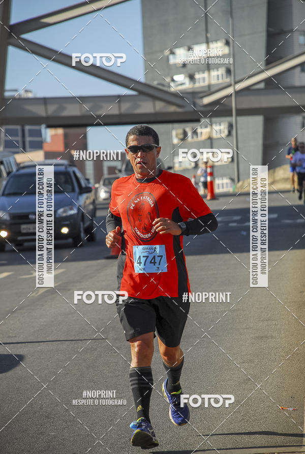 Buy your photos of the eventMaratona e Meia Maratona das Gerais on Fotop