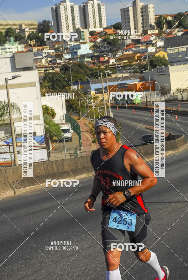 Buy your photos of the eventMaratona e Meia Maratona das Gerais on Fotop