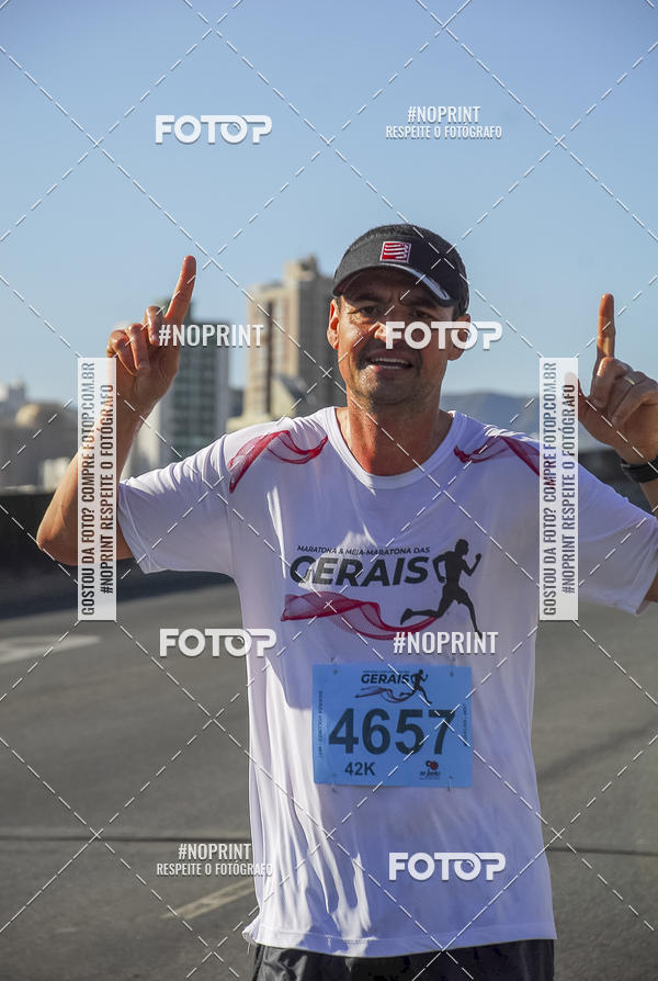 Buy your photos of the eventMaratona e Meia Maratona das Gerais on Fotop