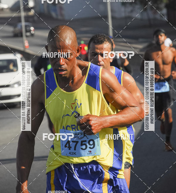 Buy your photos of the eventMaratona e Meia Maratona das Gerais on Fotop