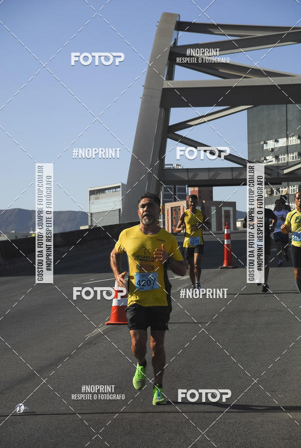 Buy your photos of the eventMaratona e Meia Maratona das Gerais on Fotop