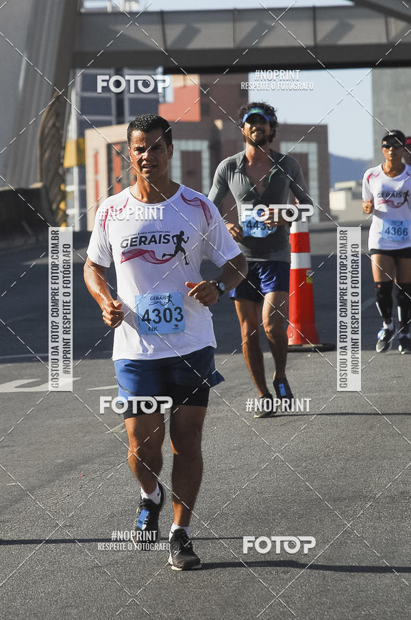 Buy your photos of the eventMaratona e Meia Maratona das Gerais on Fotop