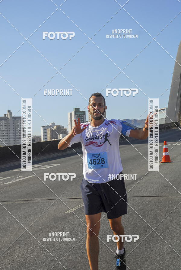 Buy your photos of the eventMaratona e Meia Maratona das Gerais on Fotop