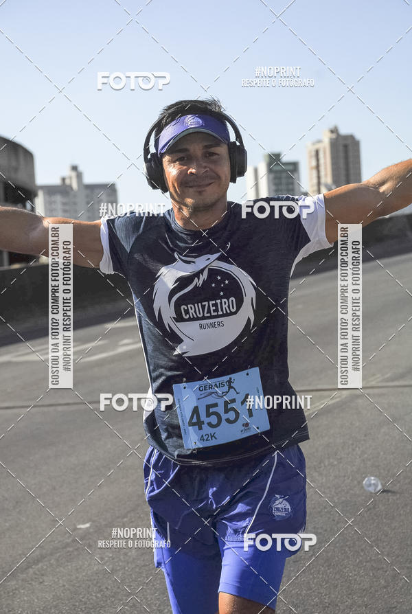 Buy your photos of the eventMaratona e Meia Maratona das Gerais on Fotop