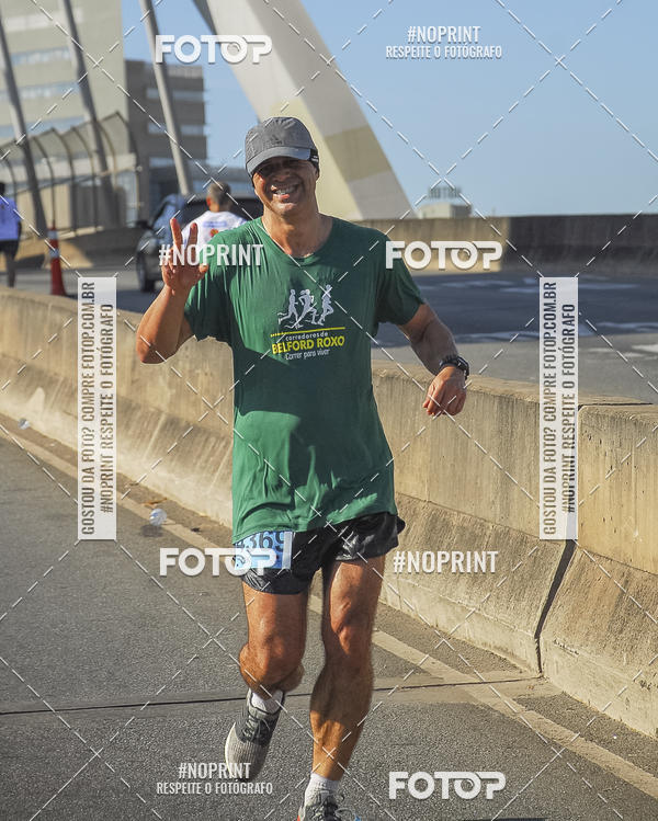 Buy your photos of the eventMaratona e Meia Maratona das Gerais on Fotop