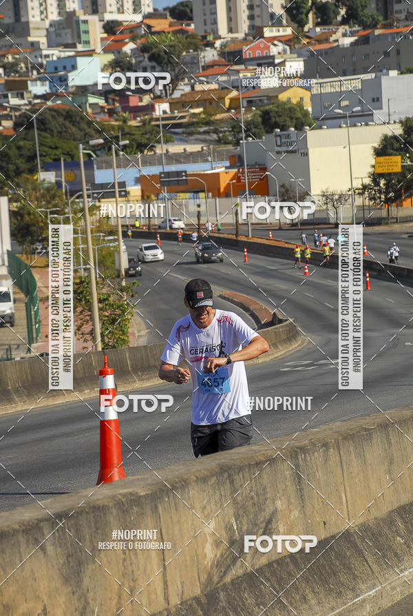 Buy your photos of the eventMaratona e Meia Maratona das Gerais on Fotop