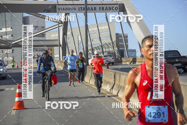 Buy your photos of the eventMaratona e Meia Maratona das Gerais on Fotop