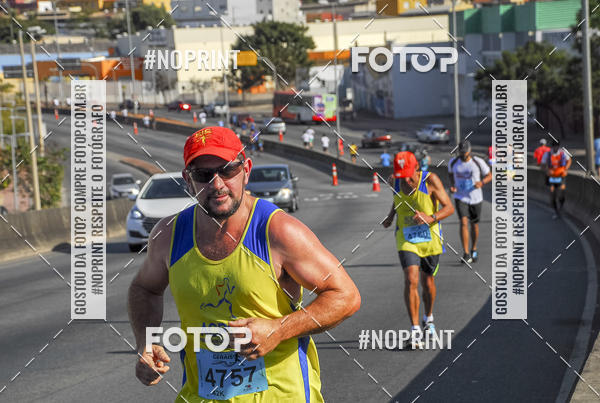 Buy your photos of the eventMaratona e Meia Maratona das Gerais on Fotop