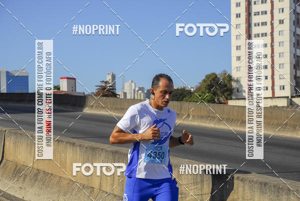 Buy your photos of the eventMaratona e Meia Maratona das Gerais on Fotop