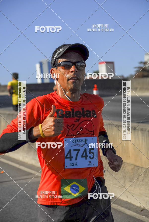 Buy your photos of the eventMaratona e Meia Maratona das Gerais on Fotop