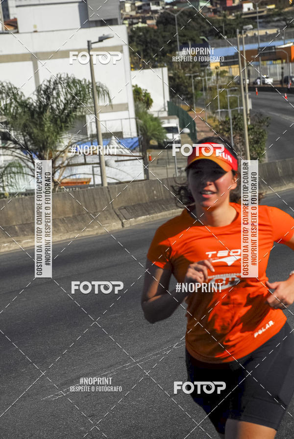 Buy your photos of the eventMaratona e Meia Maratona das Gerais on Fotop