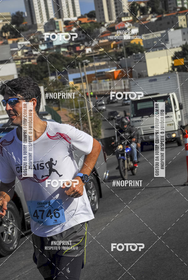 Buy your photos of the eventMaratona e Meia Maratona das Gerais on Fotop