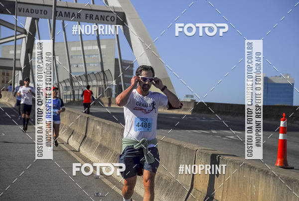 Buy your photos of the eventMaratona e Meia Maratona das Gerais on Fotop