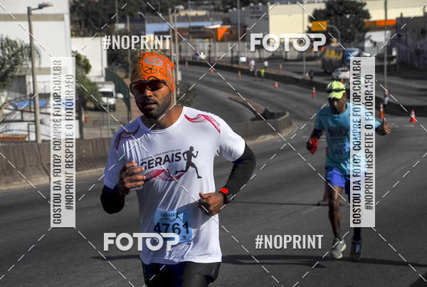 Buy your photos of the eventMaratona e Meia Maratona das Gerais on Fotop