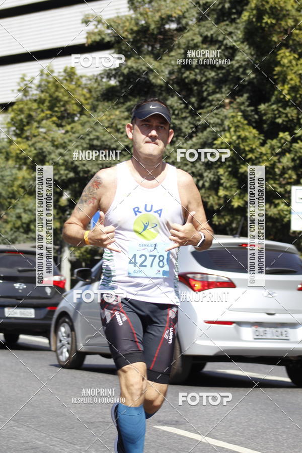 Buy your photos of the eventMaratona e Meia Maratona das Gerais on Fotop
