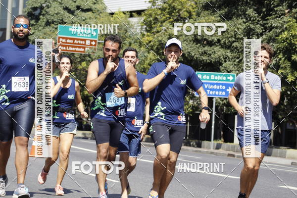 Buy your photos of the eventMaratona e Meia Maratona das Gerais on Fotop