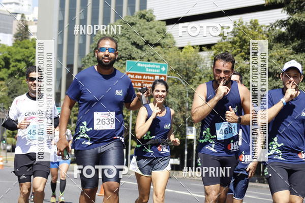 Buy your photos of the eventMaratona e Meia Maratona das Gerais on Fotop