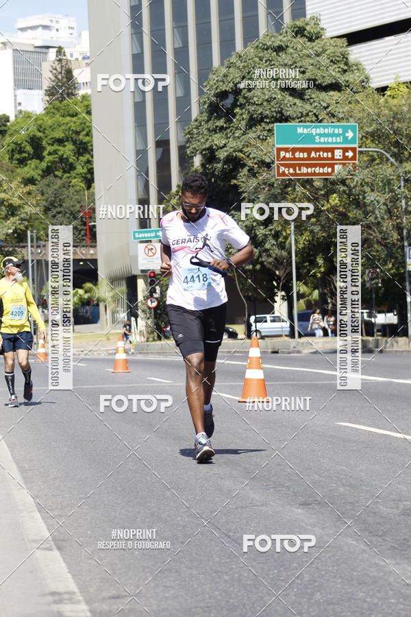 Buy your photos of the eventMaratona e Meia Maratona das Gerais on Fotop