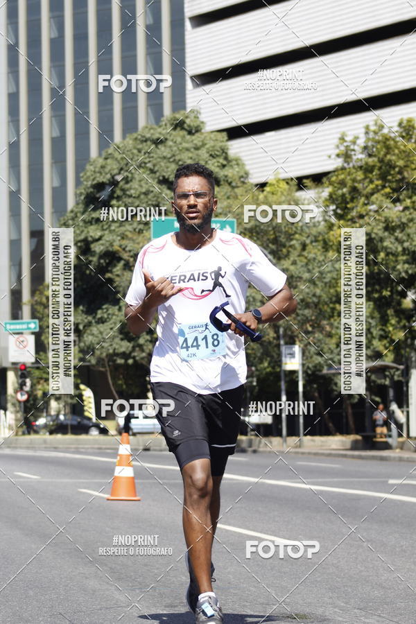 Buy your photos of the eventMaratona e Meia Maratona das Gerais on Fotop