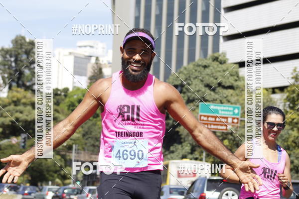 Buy your photos of the eventMaratona e Meia Maratona das Gerais on Fotop
