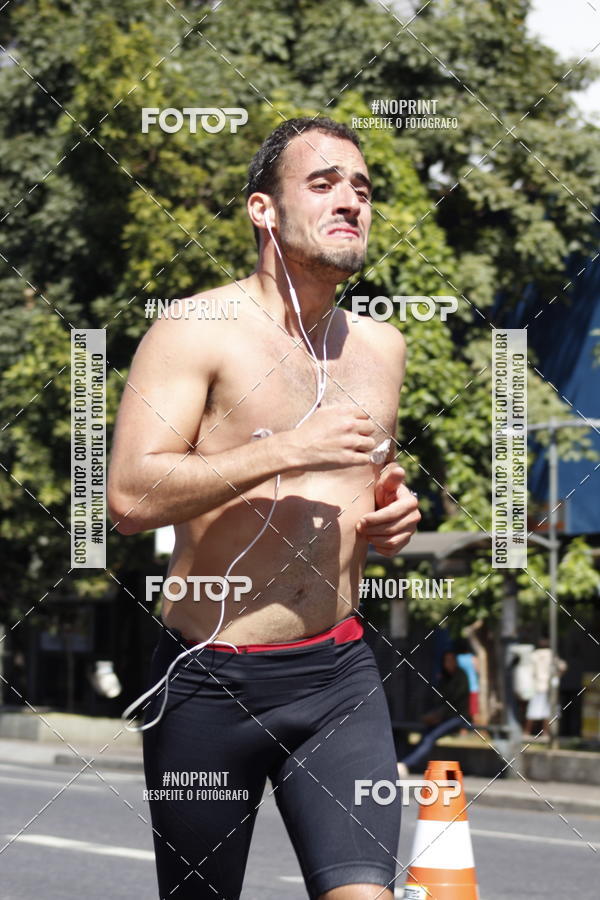Buy your photos of the eventMaratona e Meia Maratona das Gerais on Fotop