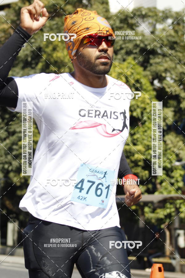 Buy your photos of the eventMaratona e Meia Maratona das Gerais on Fotop