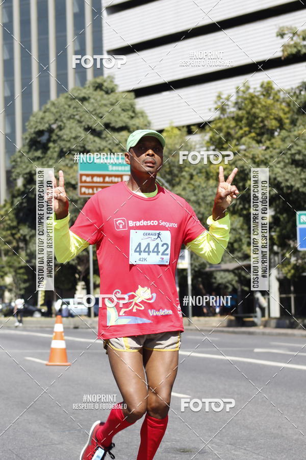 Buy your photos of the eventMaratona e Meia Maratona das Gerais on Fotop