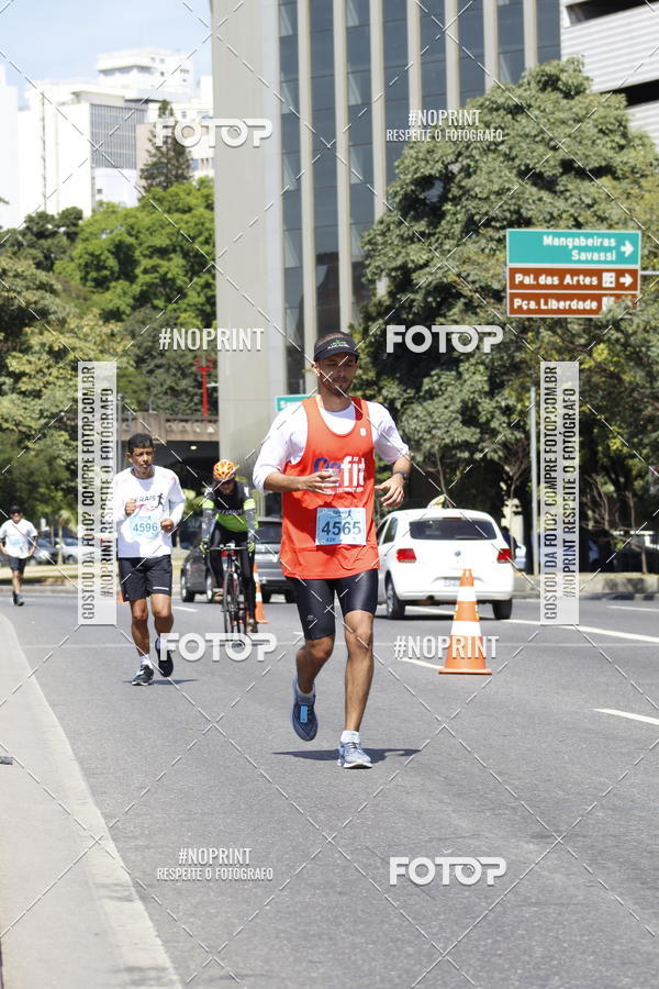 Buy your photos of the eventMaratona e Meia Maratona das Gerais on Fotop