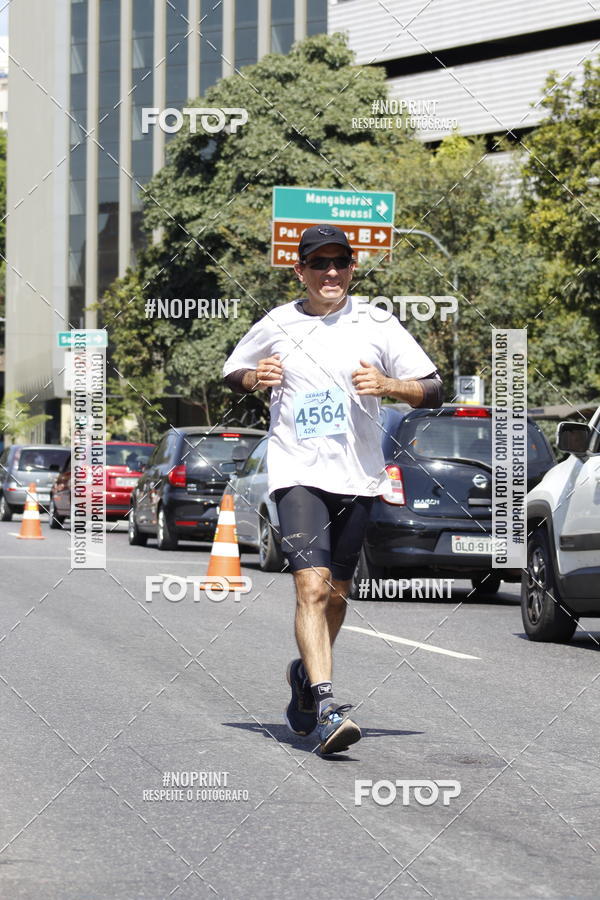 Buy your photos of the eventMaratona e Meia Maratona das Gerais on Fotop
