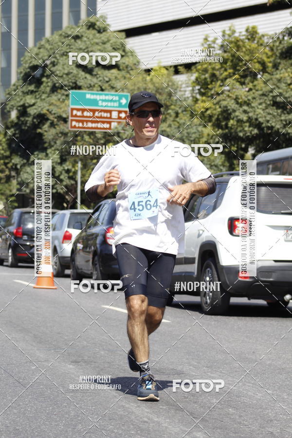 Buy your photos of the eventMaratona e Meia Maratona das Gerais on Fotop