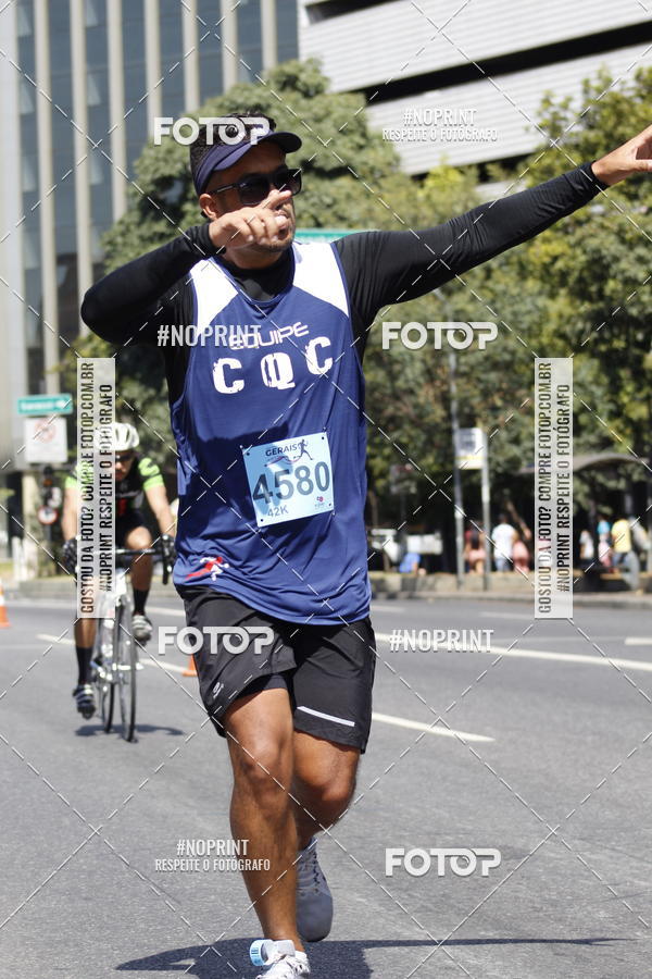 Buy your photos of the eventMaratona e Meia Maratona das Gerais on Fotop