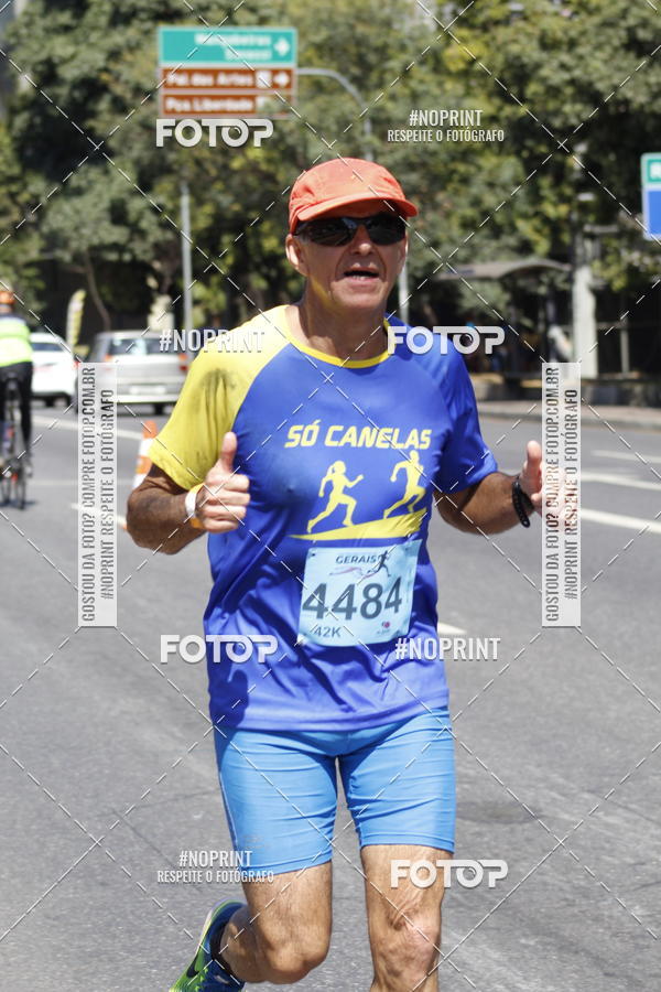 Buy your photos of the eventMaratona e Meia Maratona das Gerais on Fotop