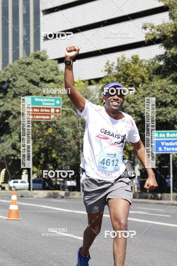 Buy your photos of the eventMaratona e Meia Maratona das Gerais on Fotop