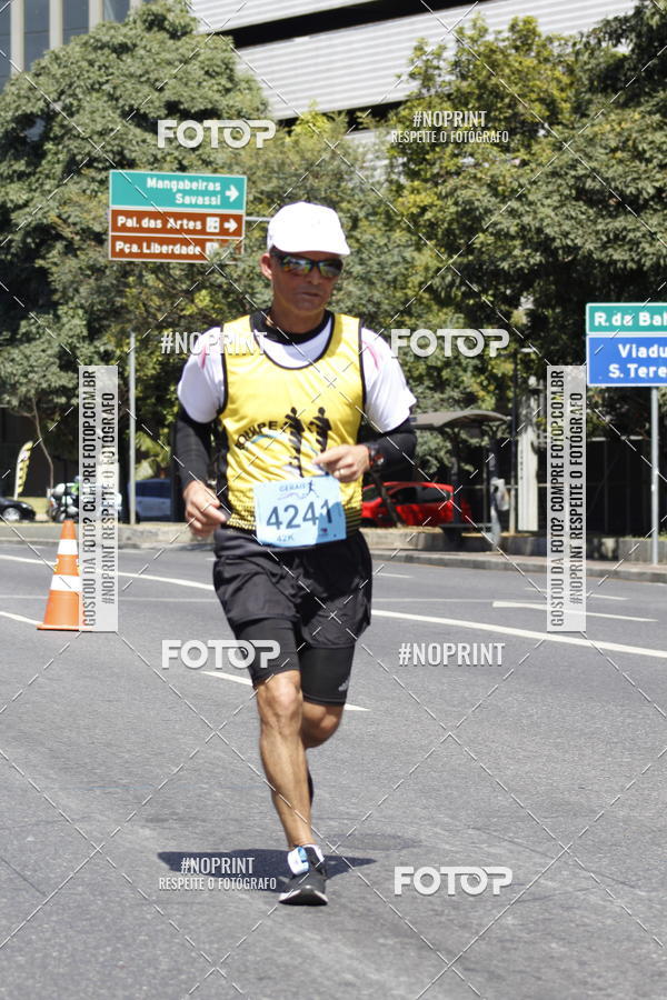 Buy your photos of the eventMaratona e Meia Maratona das Gerais on Fotop