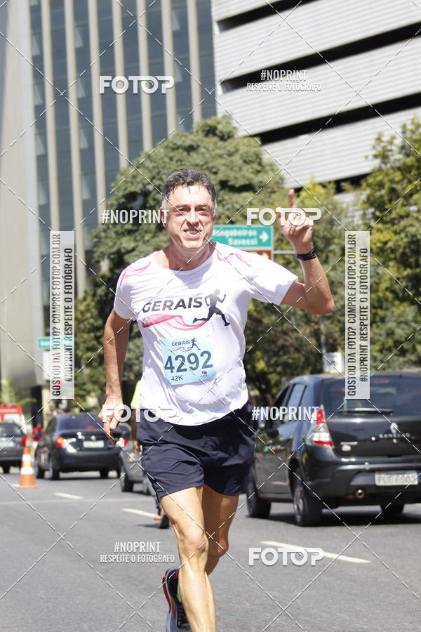 Buy your photos of the eventMaratona e Meia Maratona das Gerais on Fotop