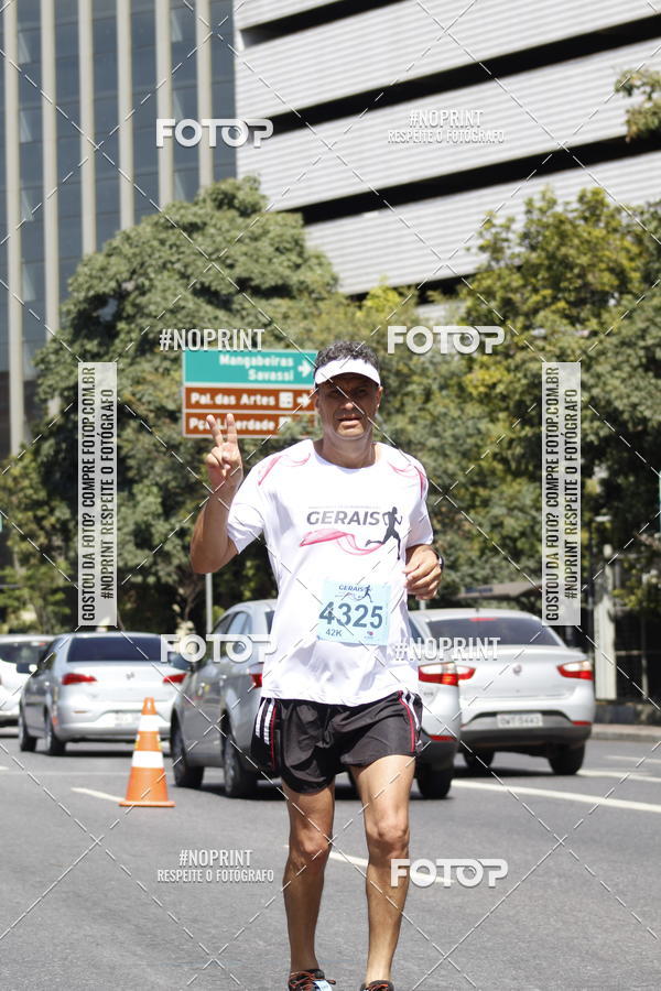 Buy your photos of the eventMaratona e Meia Maratona das Gerais on Fotop