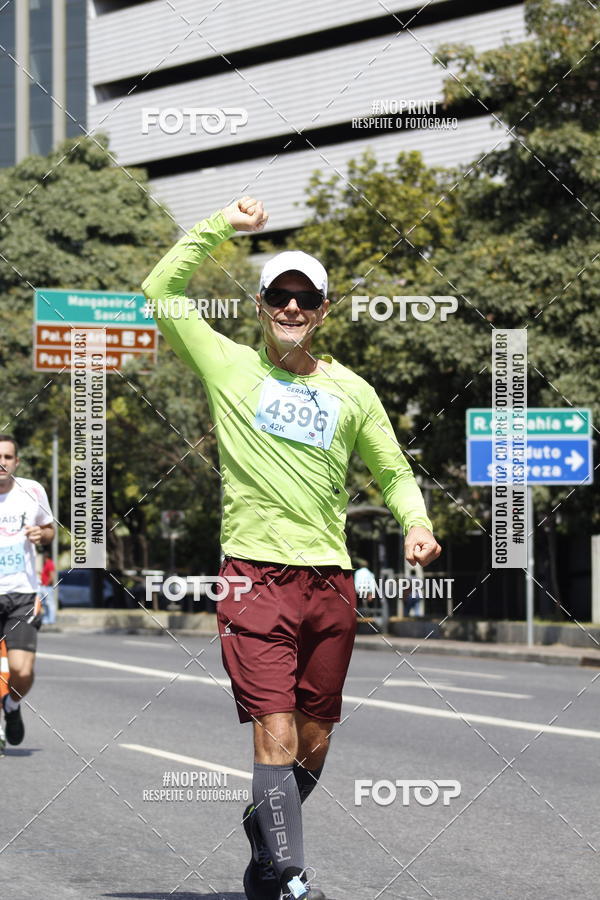 Buy your photos of the eventMaratona e Meia Maratona das Gerais on Fotop