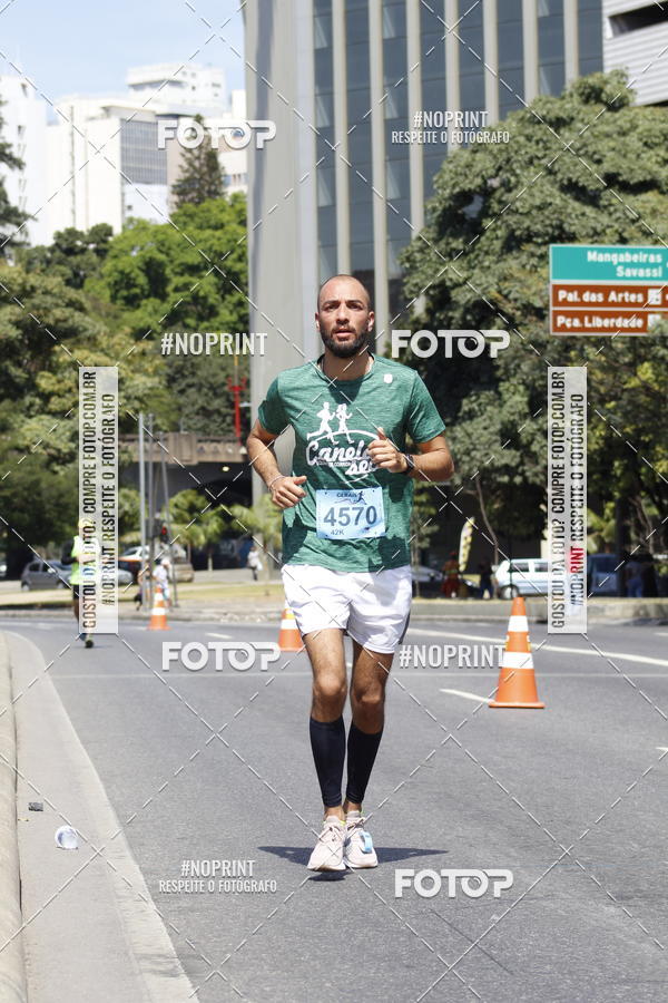 Buy your photos of the eventMaratona e Meia Maratona das Gerais on Fotop