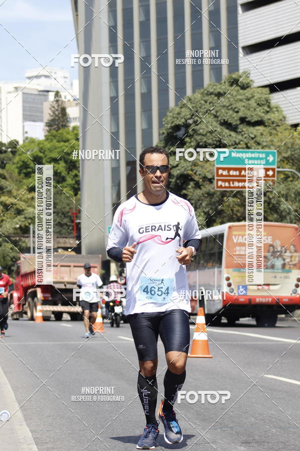 Buy your photos of the eventMaratona e Meia Maratona das Gerais on Fotop