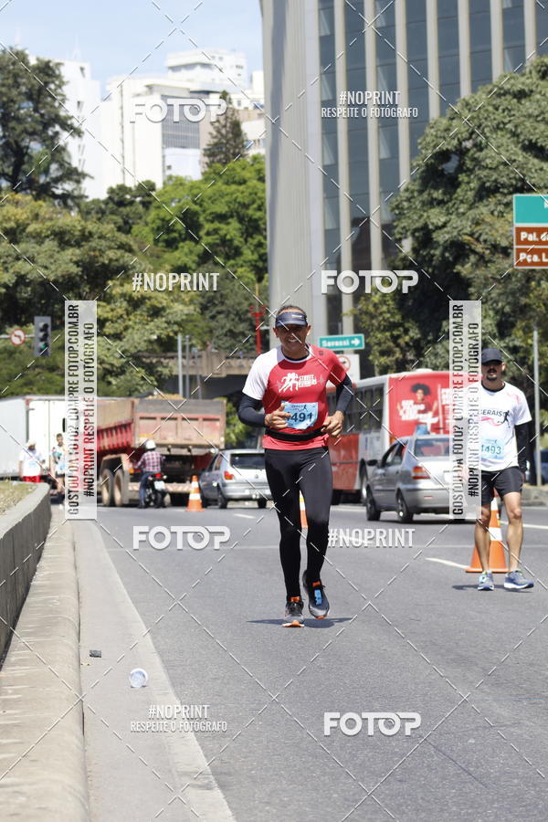 Buy your photos of the eventMaratona e Meia Maratona das Gerais on Fotop