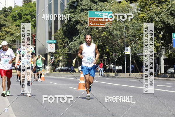 Buy your photos of the eventMaratona e Meia Maratona das Gerais on Fotop