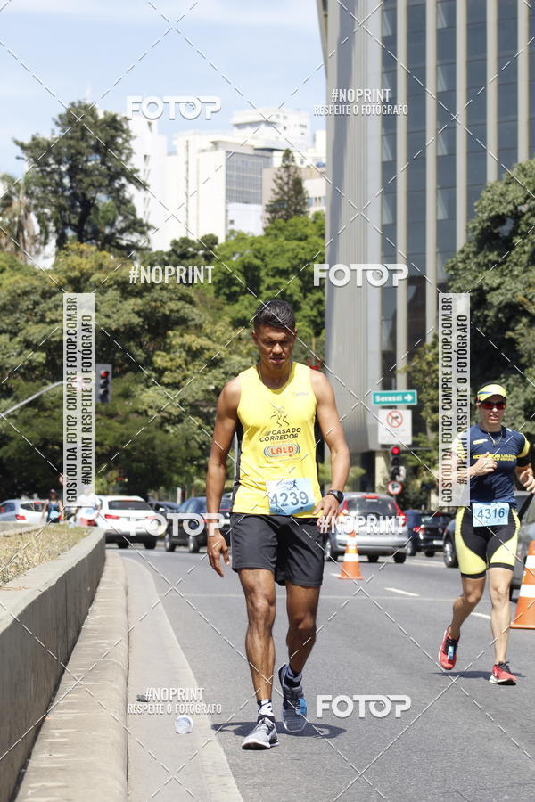 Buy your photos of the eventMaratona e Meia Maratona das Gerais on Fotop