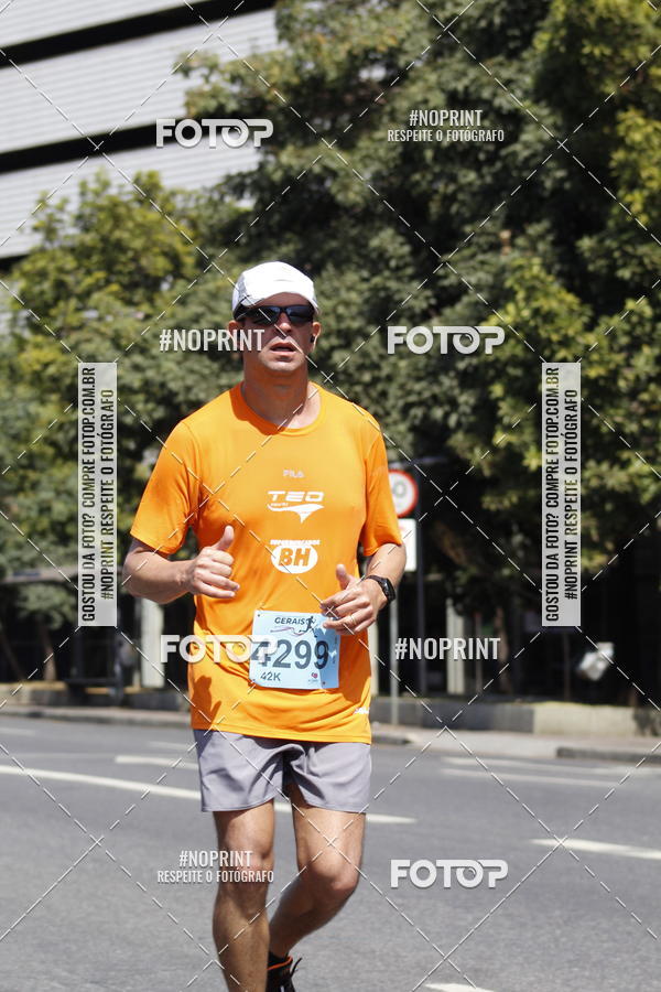 Buy your photos of the eventMaratona e Meia Maratona das Gerais on Fotop