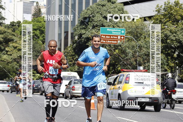 Buy your photos of the eventMaratona e Meia Maratona das Gerais on Fotop