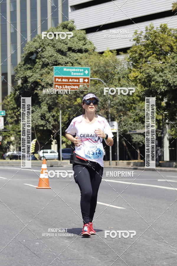 Buy your photos of the eventMaratona e Meia Maratona das Gerais on Fotop