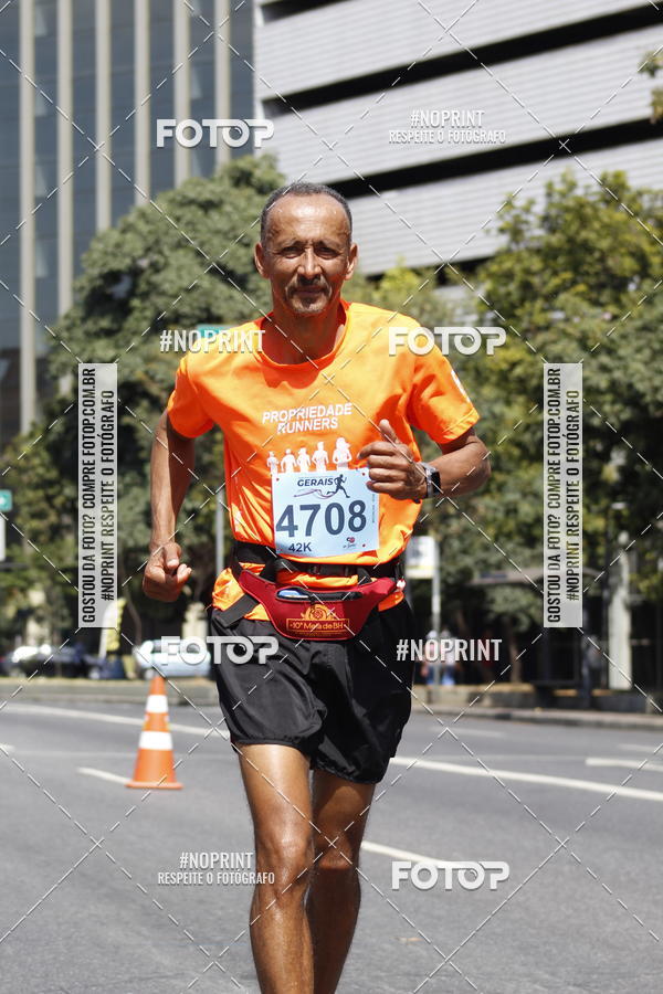 Buy your photos of the eventMaratona e Meia Maratona das Gerais on Fotop