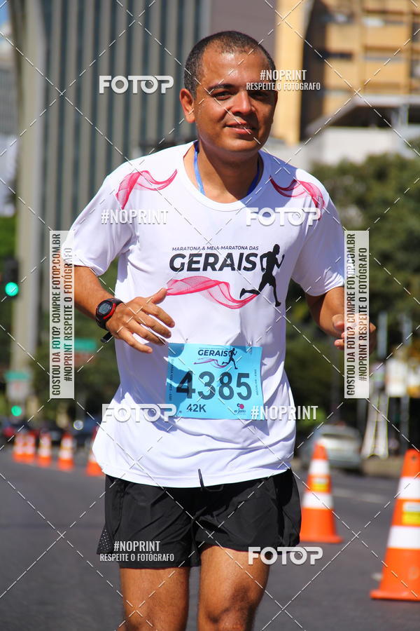 Buy your photos of the eventMaratona e Meia Maratona das Gerais on Fotop