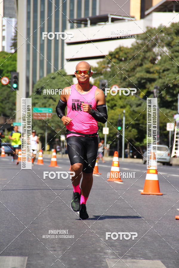 Buy your photos of the eventMaratona e Meia Maratona das Gerais on Fotop